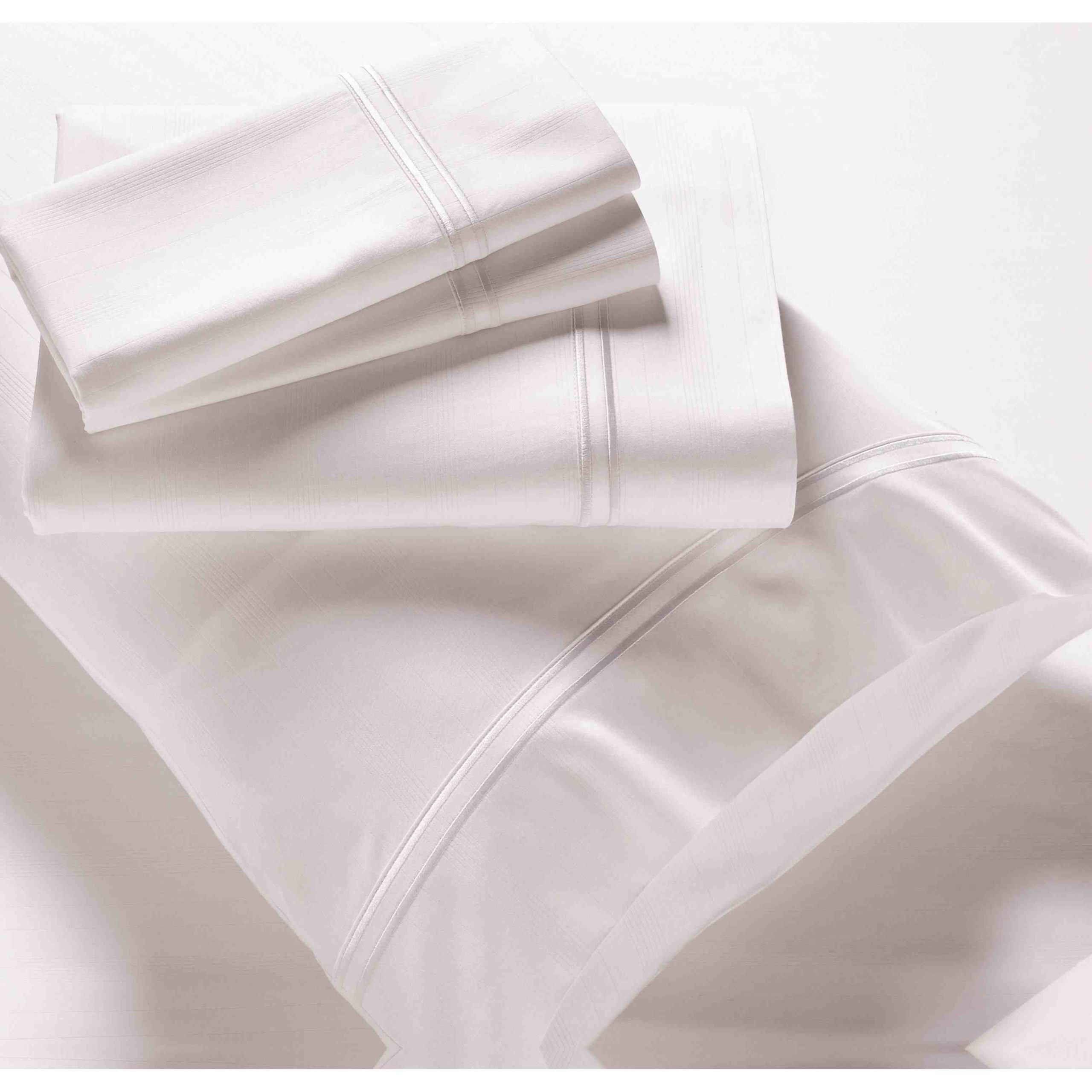 Do bamboo sheets stain easily?