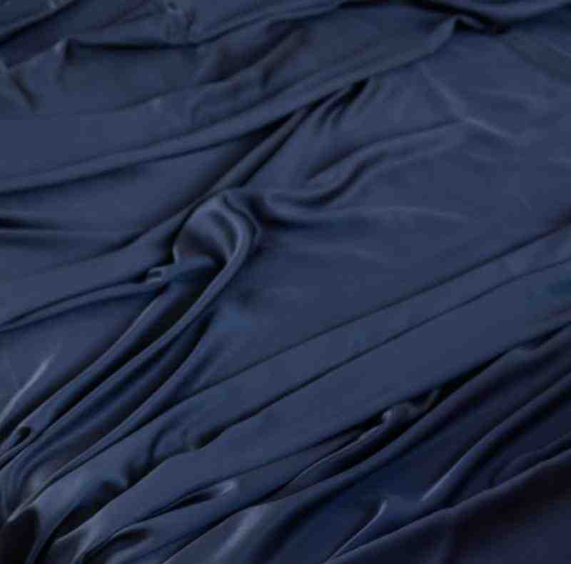 What are the pros and cons of bamboo fabric?