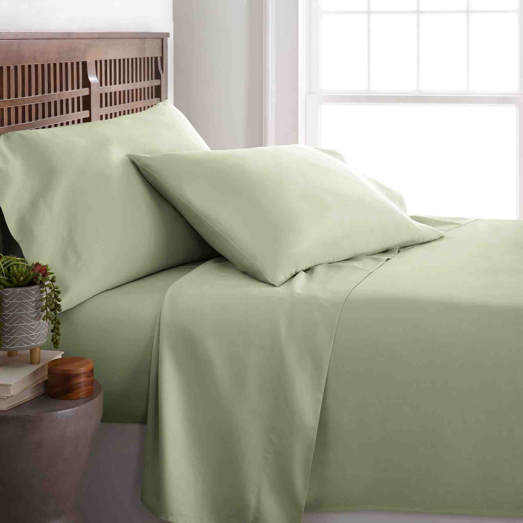 Are bamboo sheets antimicrobial?