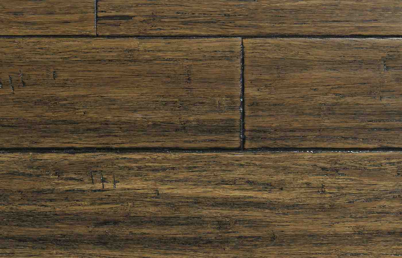 Does bamboo flooring yellow?