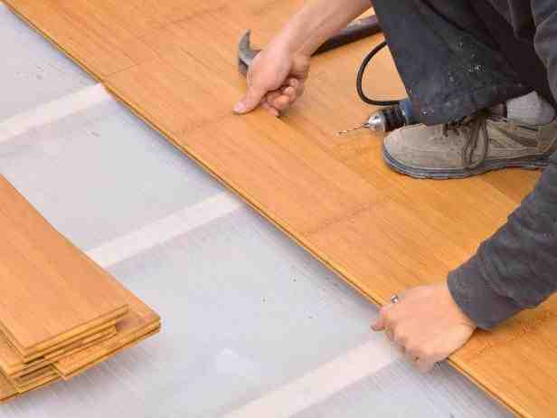 How do you fix bamboo floor gaps?