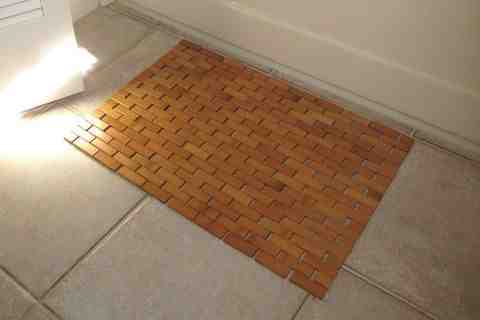 What are shower mats for?