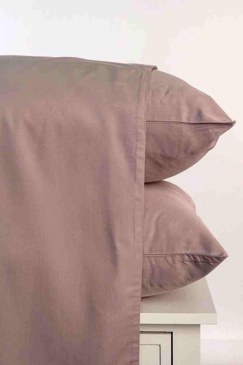 What are the pros and cons of bamboo sheets?