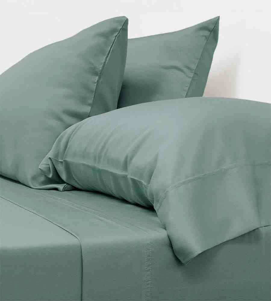 What do bamboo sheets feel like?