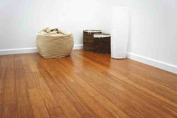 What is the difference between engineered and solid bamboo flooring?