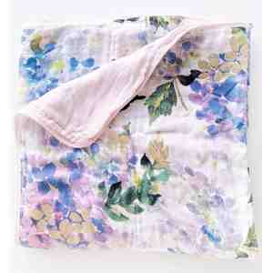 Are fitted crib sheets safe?