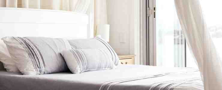 Do microfiber cloths have plastic in them?