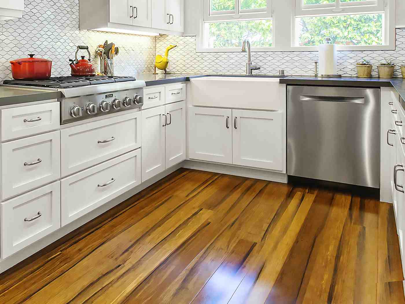 Does bamboo flooring need humidity?