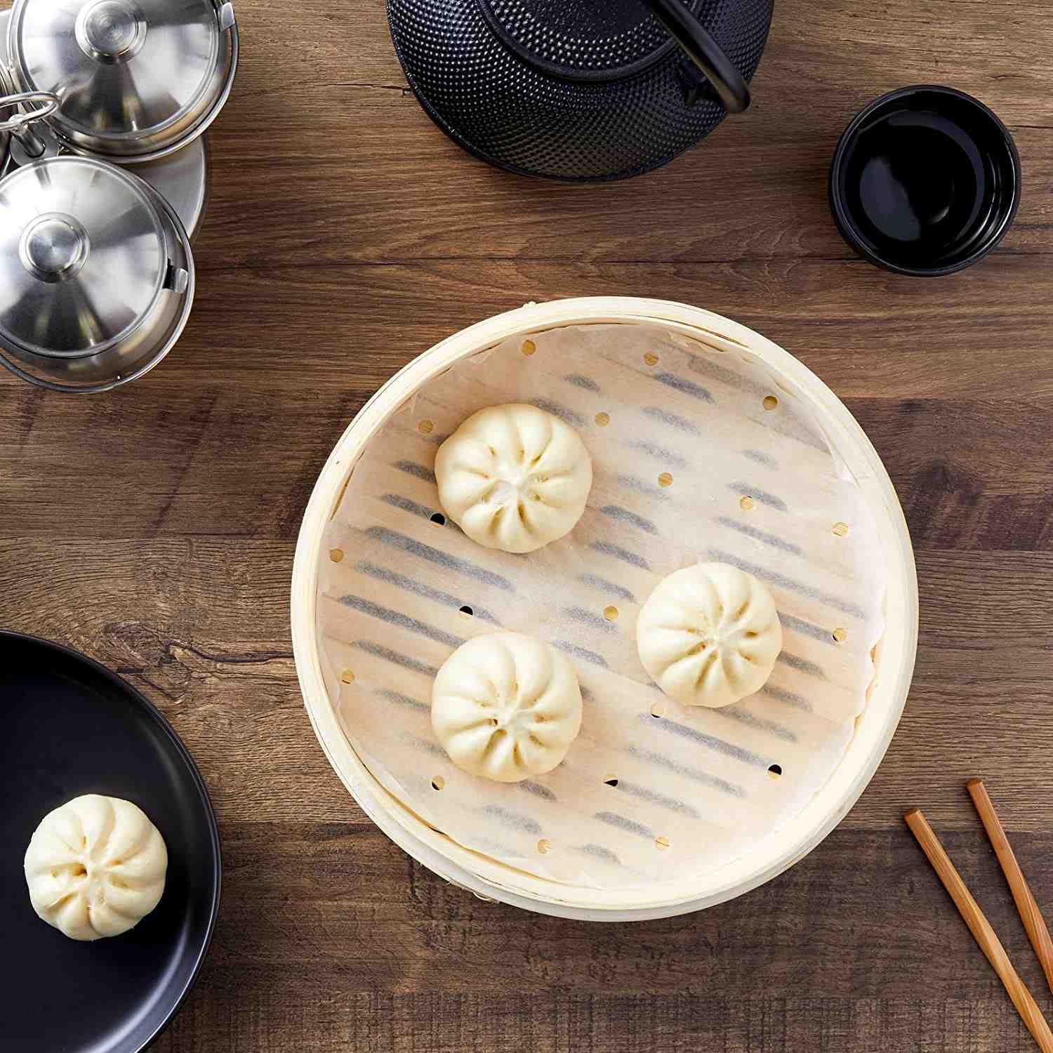 Can I use parchment paper in bamboo steamer?