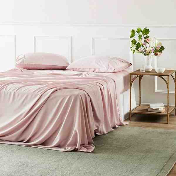 Is bamboo sheets like silk?