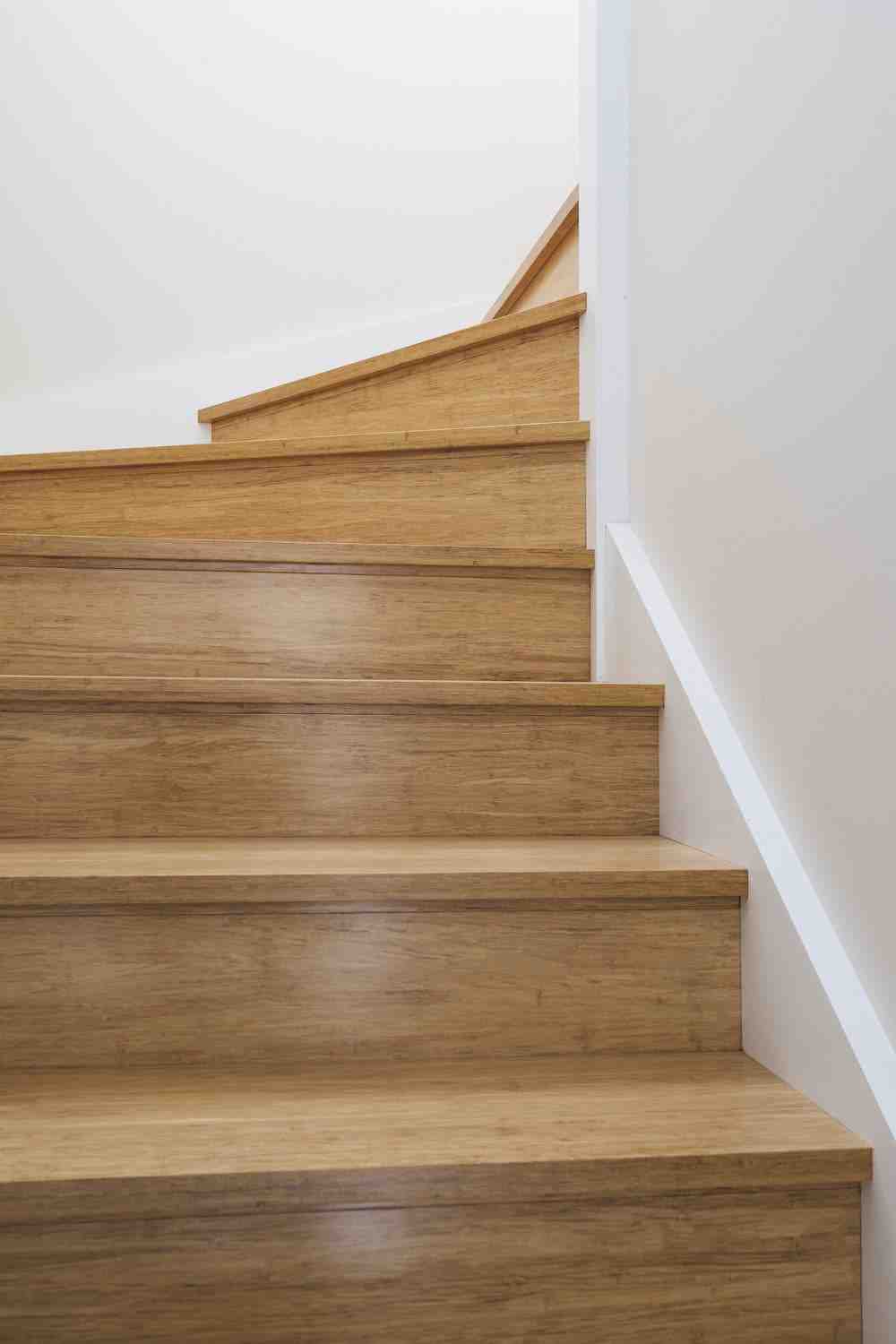 Is bamboo stronger than oak?