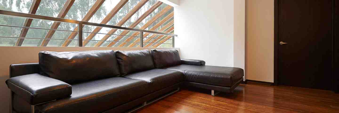 What is a floating bamboo floor?