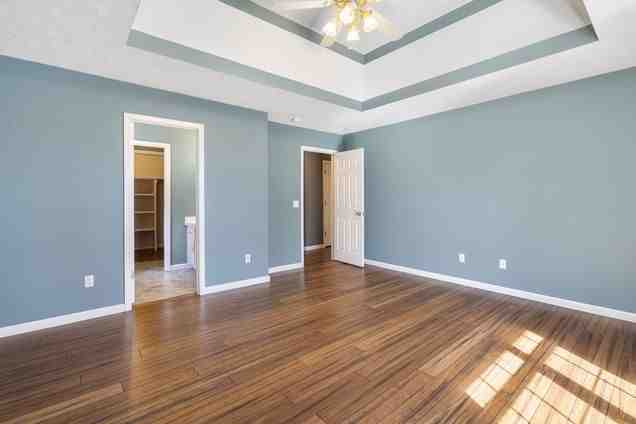What kind of flooring is best for dogs?