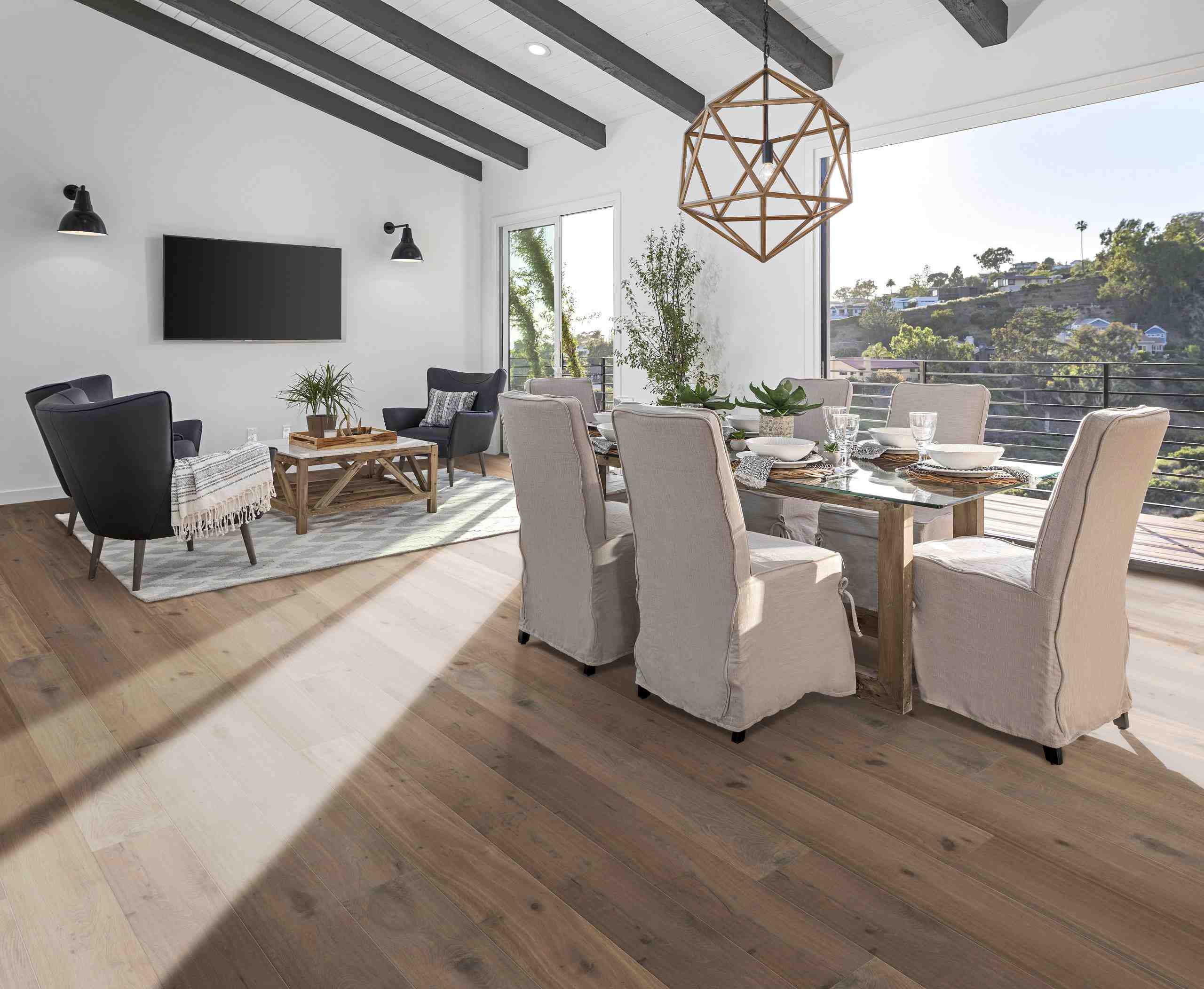 What kind of hand saw for laminate flooring?