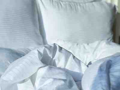 What kind of sheets do 5 star hotels use?