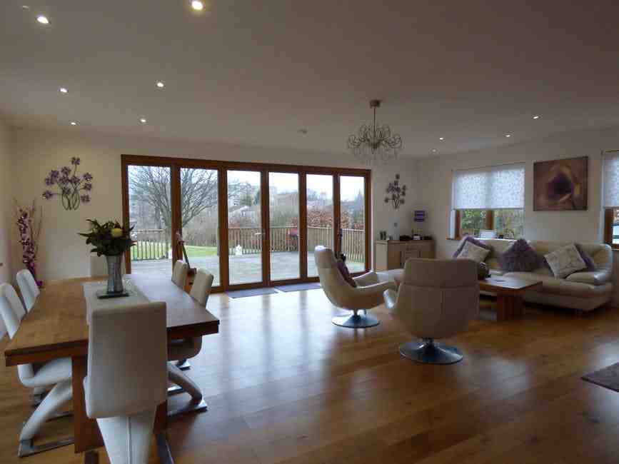 Can bamboo flooring Go kitchen?