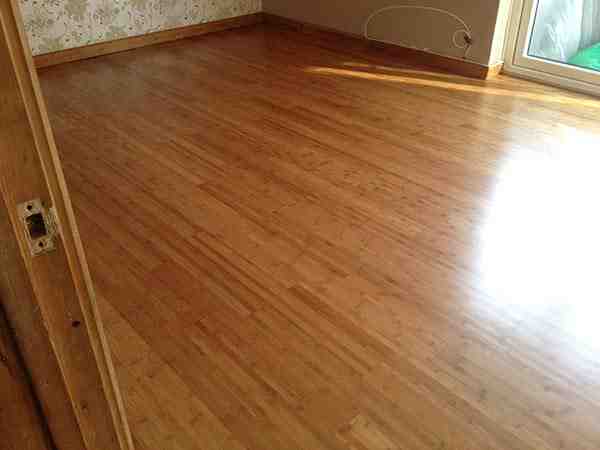 Can you change the colour of floating floorboards?