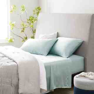 Do bamboo sheets smell?