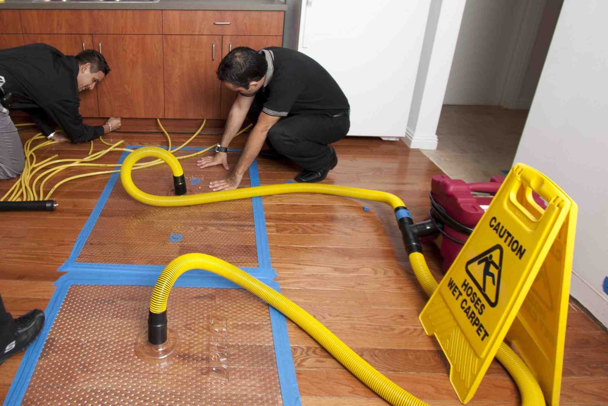 How do you fix cupped wood?