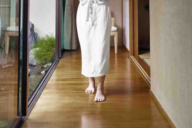 What happens to bamboo flooring when it gets wet?